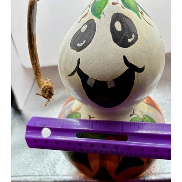 Hand Painted Halloween Gourd Ghost/Pumpkin - Picture 8 of 9